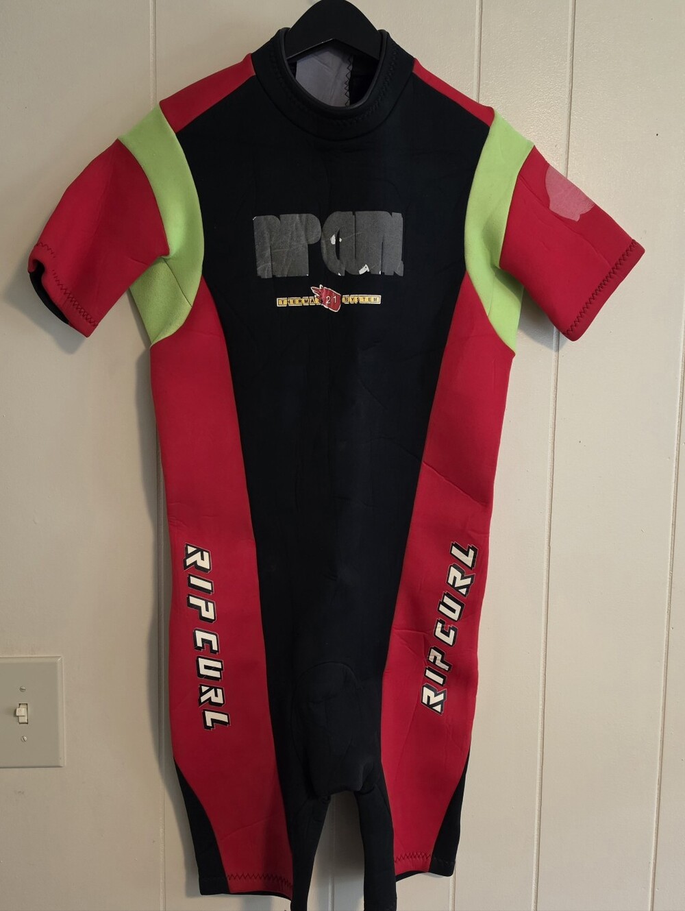 Rip Curl Short Sleeve Vintage Wet Suit Short Sleeve Surf, Swim, Ski Size: Med